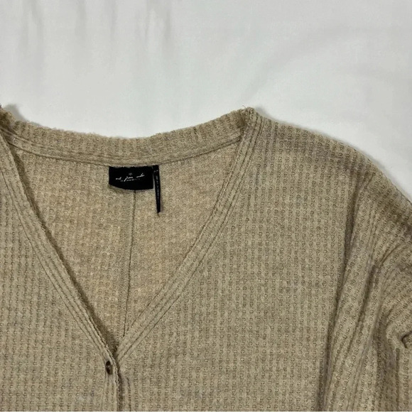Urban Outfitters - Out From Under Waffle Knit Oversized Cardigan - Picture 3 of 6